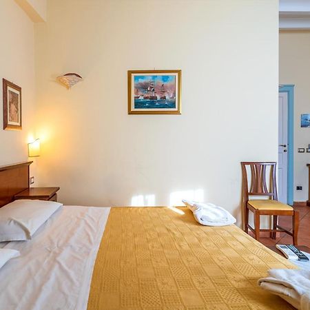 Hotel Mediterraneo Syracuse ภายนอก รูปภาพ