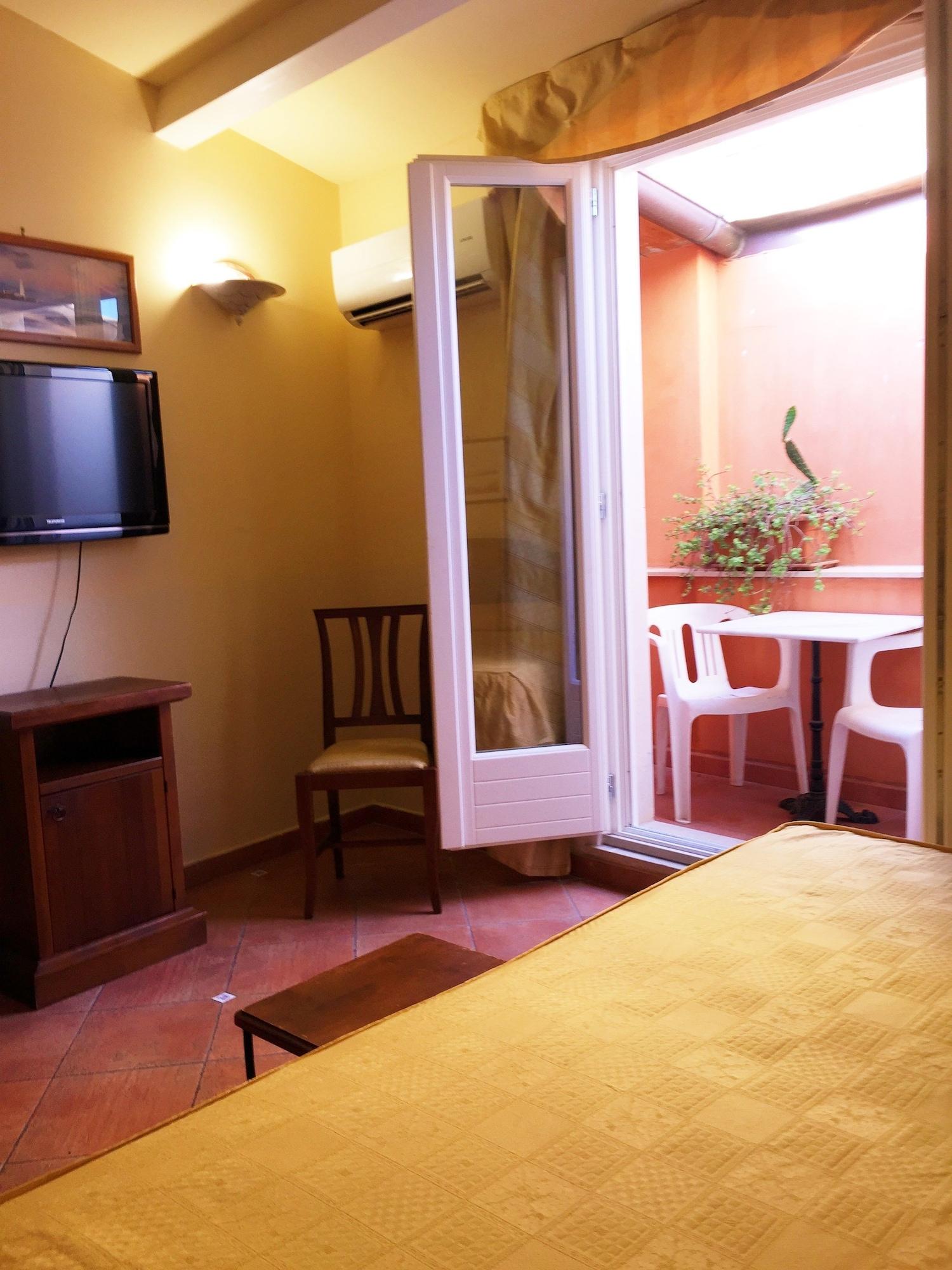 Hotel Mediterraneo Syracuse ภายนอก รูปภาพ