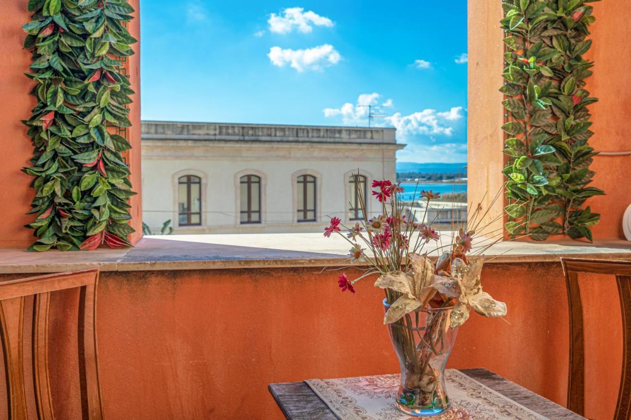 Hotel Mediterraneo Syracuse ภายนอก รูปภาพ