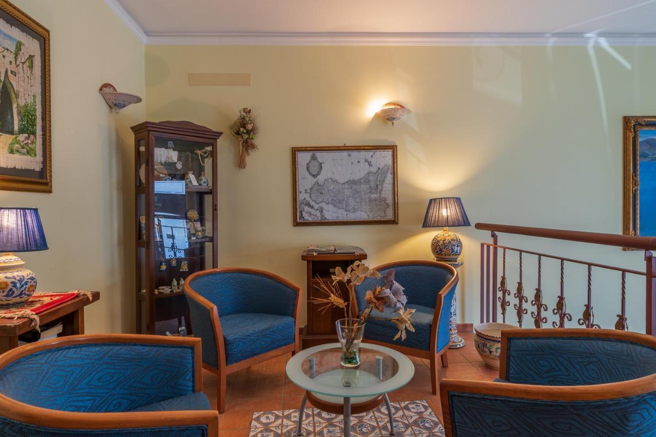 Hotel Mediterraneo Syracuse ภายนอก รูปภาพ
