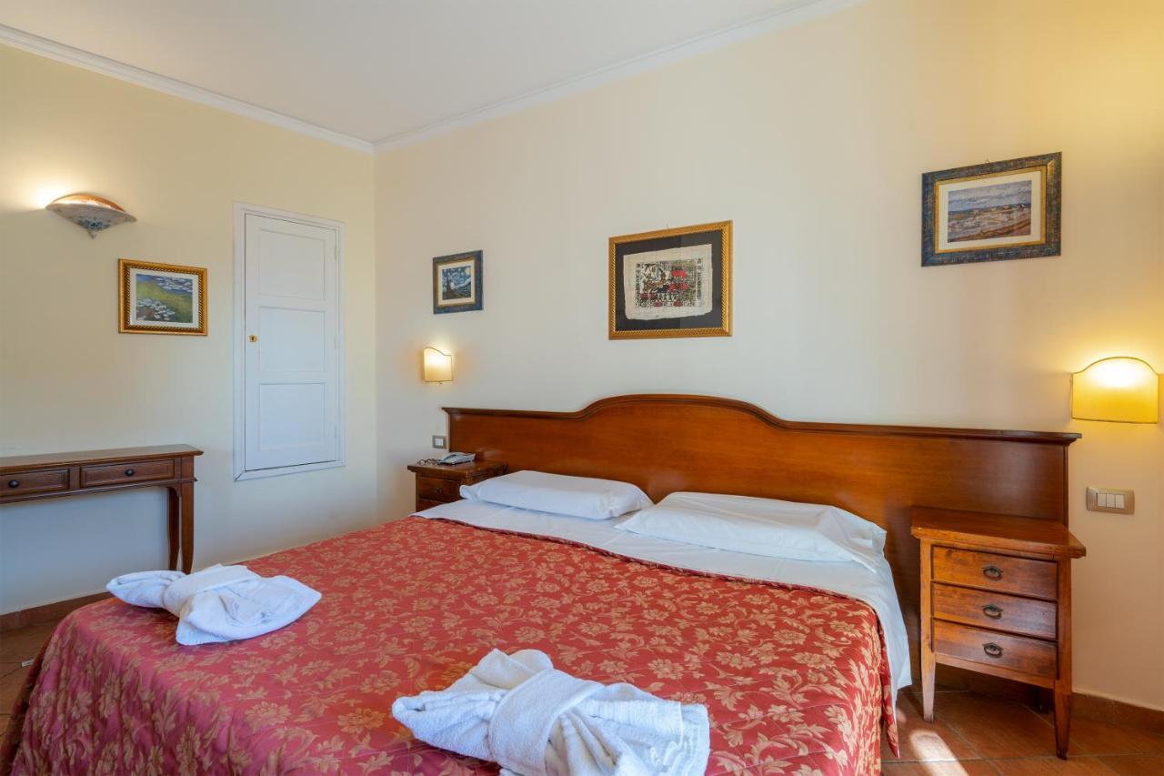 Hotel Mediterraneo Syracuse ภายนอก รูปภาพ