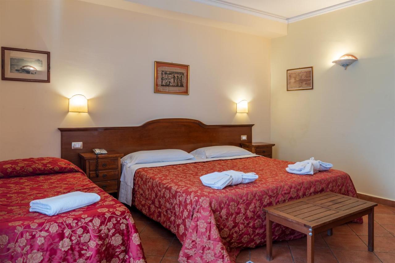 Hotel Mediterraneo Syracuse ภายนอก รูปภาพ