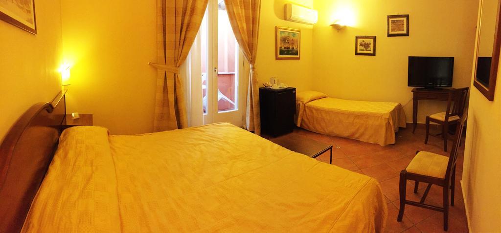 Hotel Mediterraneo Syracuse ภายนอก รูปภาพ
