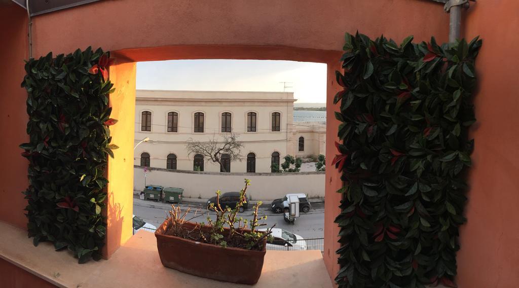 Hotel Mediterraneo Syracuse ภายนอก รูปภาพ